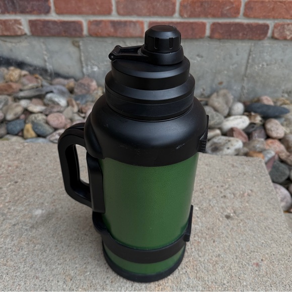 TAL Stainless Steel Zeus Water Bottle 3 Liter W/Handles Green Thermos Gym Camp - Picture 2 of 14